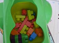 Grajewo ogłoszenia: Sprzedam jezdzik - zbiera klocki - zdjęcie