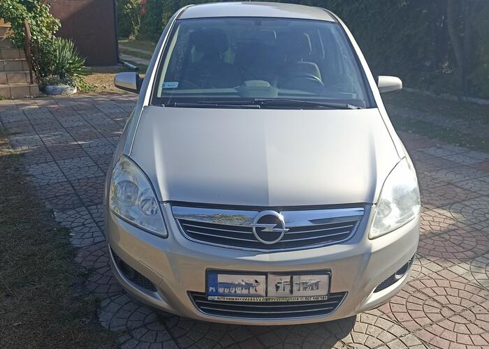 Grajewo ogłoszenia: Sprzedam samochód Opel Zafira B 1.8 benzyna 140 KM z 2009. Auto z...