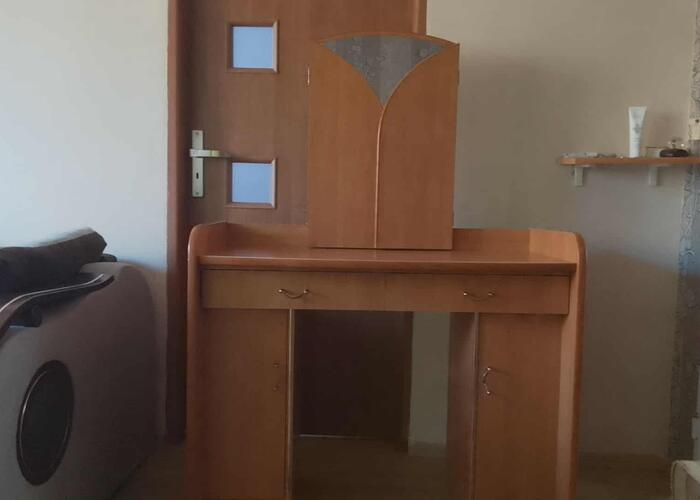 Grajewo ogłoszenia: Sprzedam drewnianą toaletkę z 3 lustrami