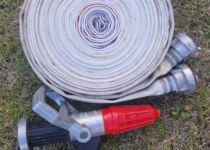 Grajewo ogłoszenia: Wąż hydrantowy H 25-15 ŁA w komplecie z prądownicą. Średnica...