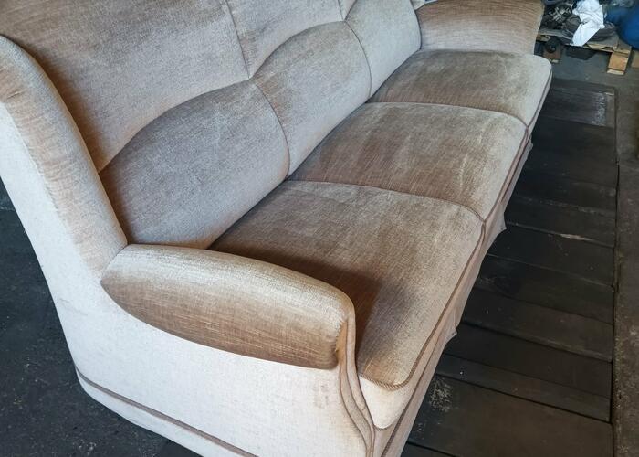 Grajewo ogłoszenia: Wygodna kanapa 3-osobowa, styl retro/klasyczny - Welur
?Sprzedam...